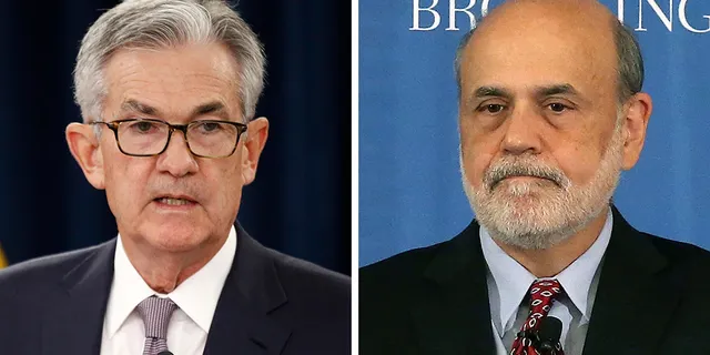 Current and former Federal Reserve Chairs Jerome Powell (L) and Ben Bernanke, respectively
