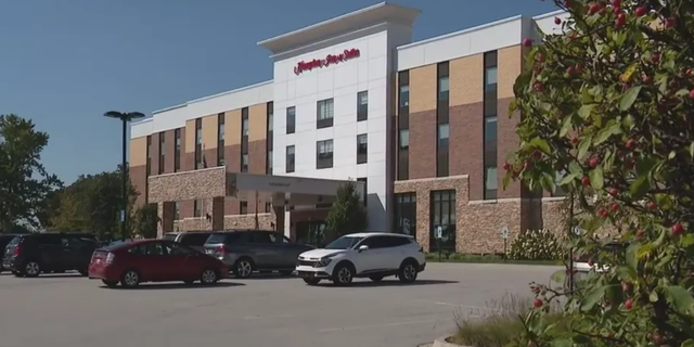 Migrants who have been taken to Burr Ridge will stay at a Hampton Inn for at least 30 days.